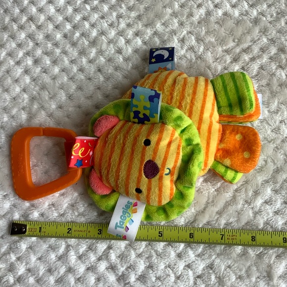 Taggies Plush Lion Squeeze Squeaker Hanging Stuffed Animal Toy - Picture 9 of 9